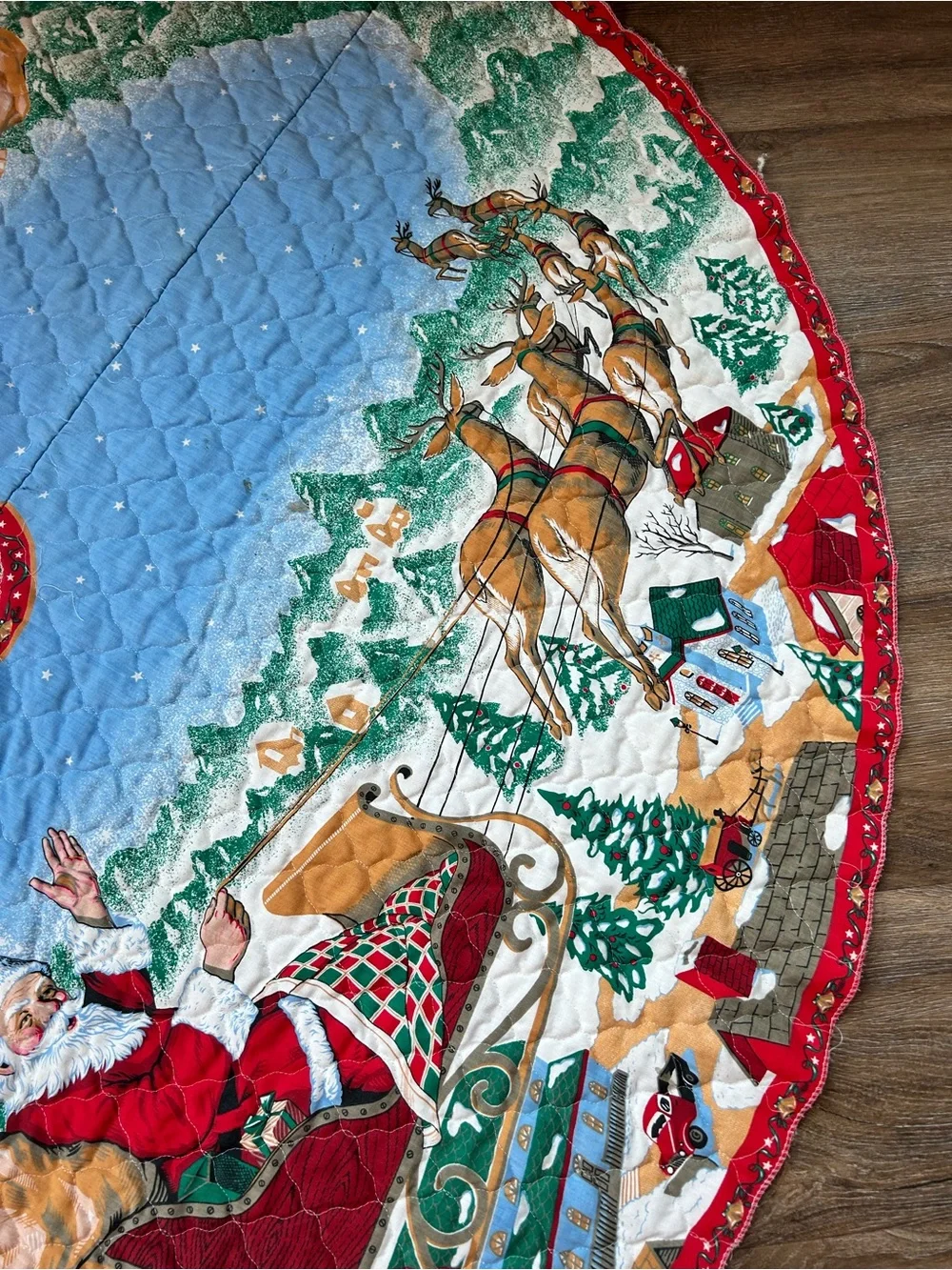 Festive Santa Quilted Tree Skirt - vintage style